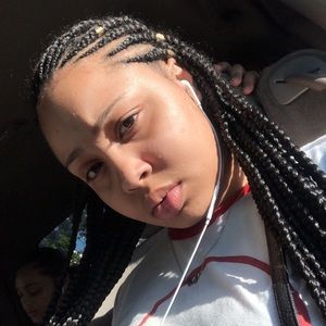 Meet your Posher, Mailayah